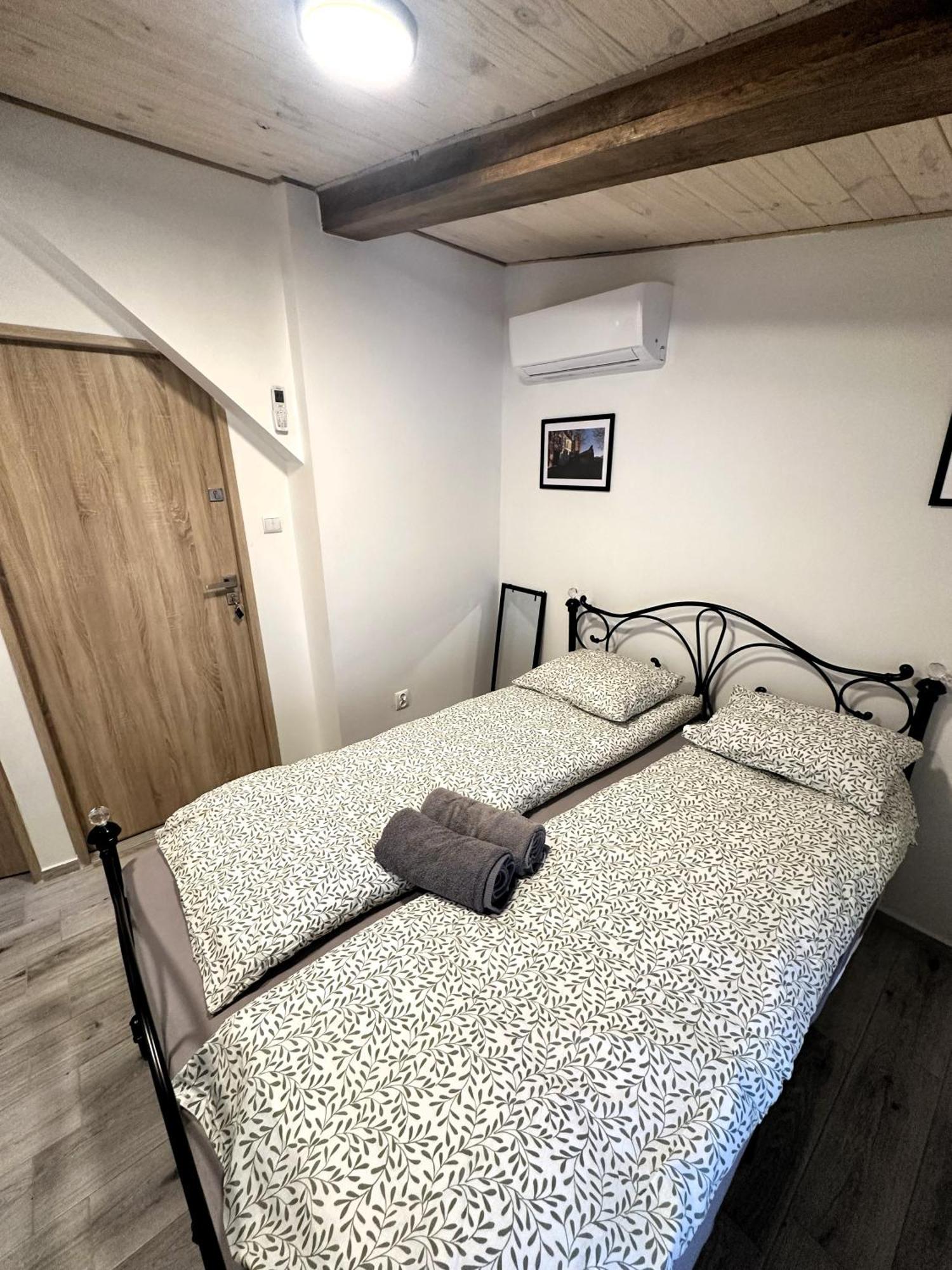 Apartamenty Piernikowy Kacik - Rynek Nowomiejski Z Klimatyzacja Torun Exterior photo