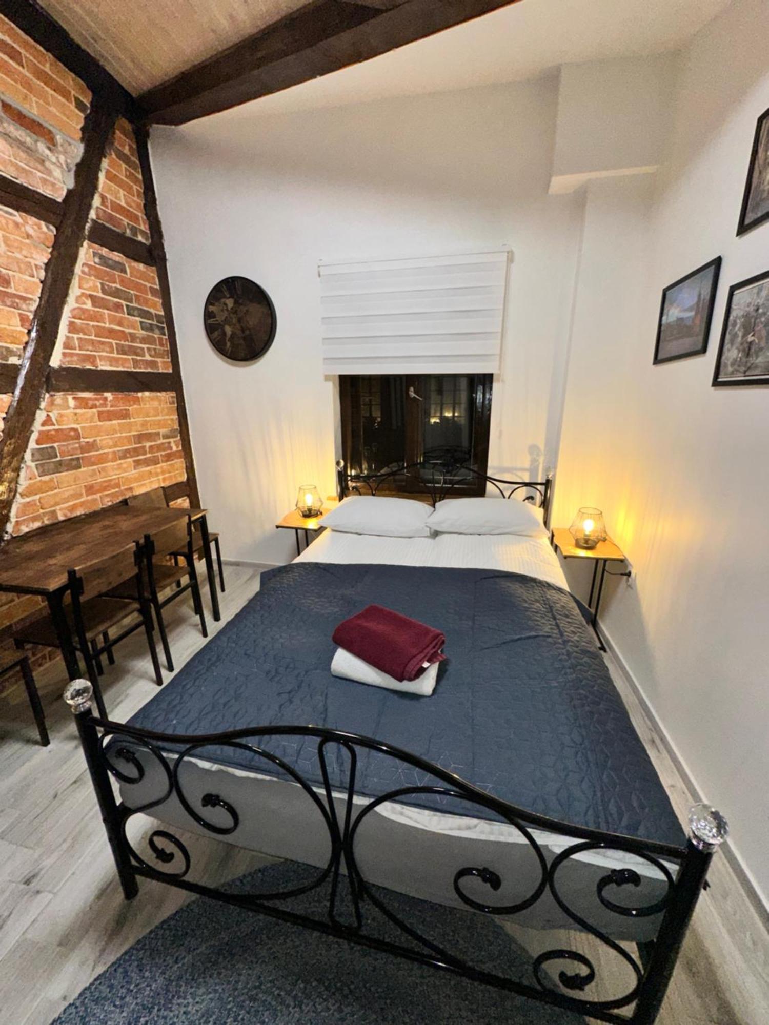 Apartamenty Piernikowy Kacik - Rynek Nowomiejski Z Klimatyzacja Torun Exterior photo