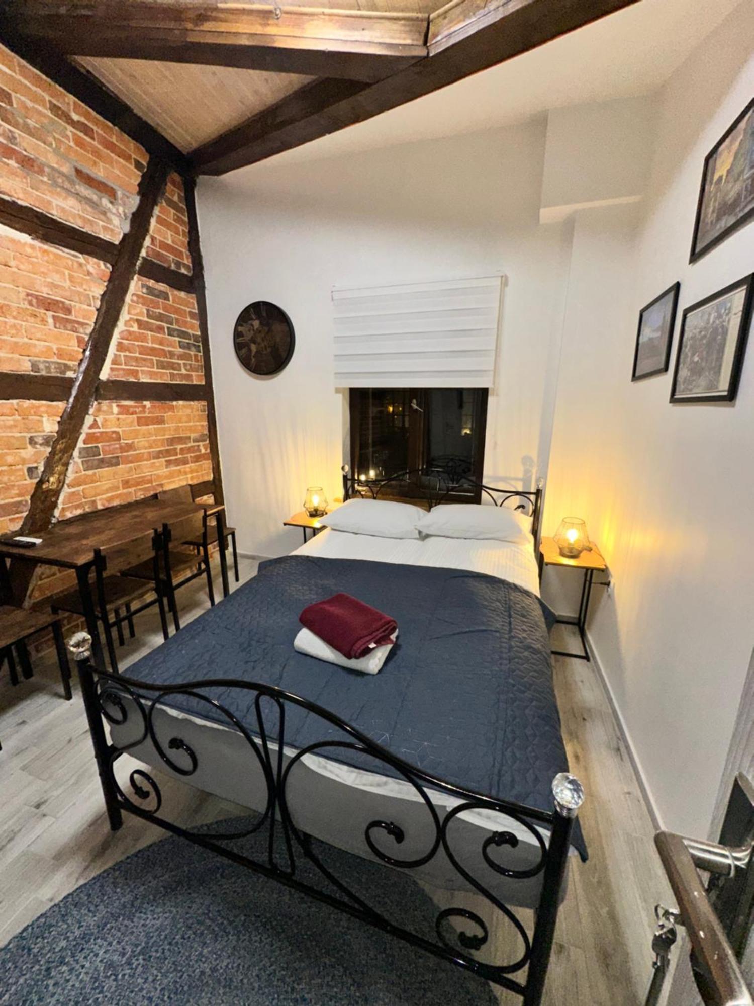 Apartamenty Piernikowy Kacik - Rynek Nowomiejski Z Klimatyzacja Torun Exterior photo