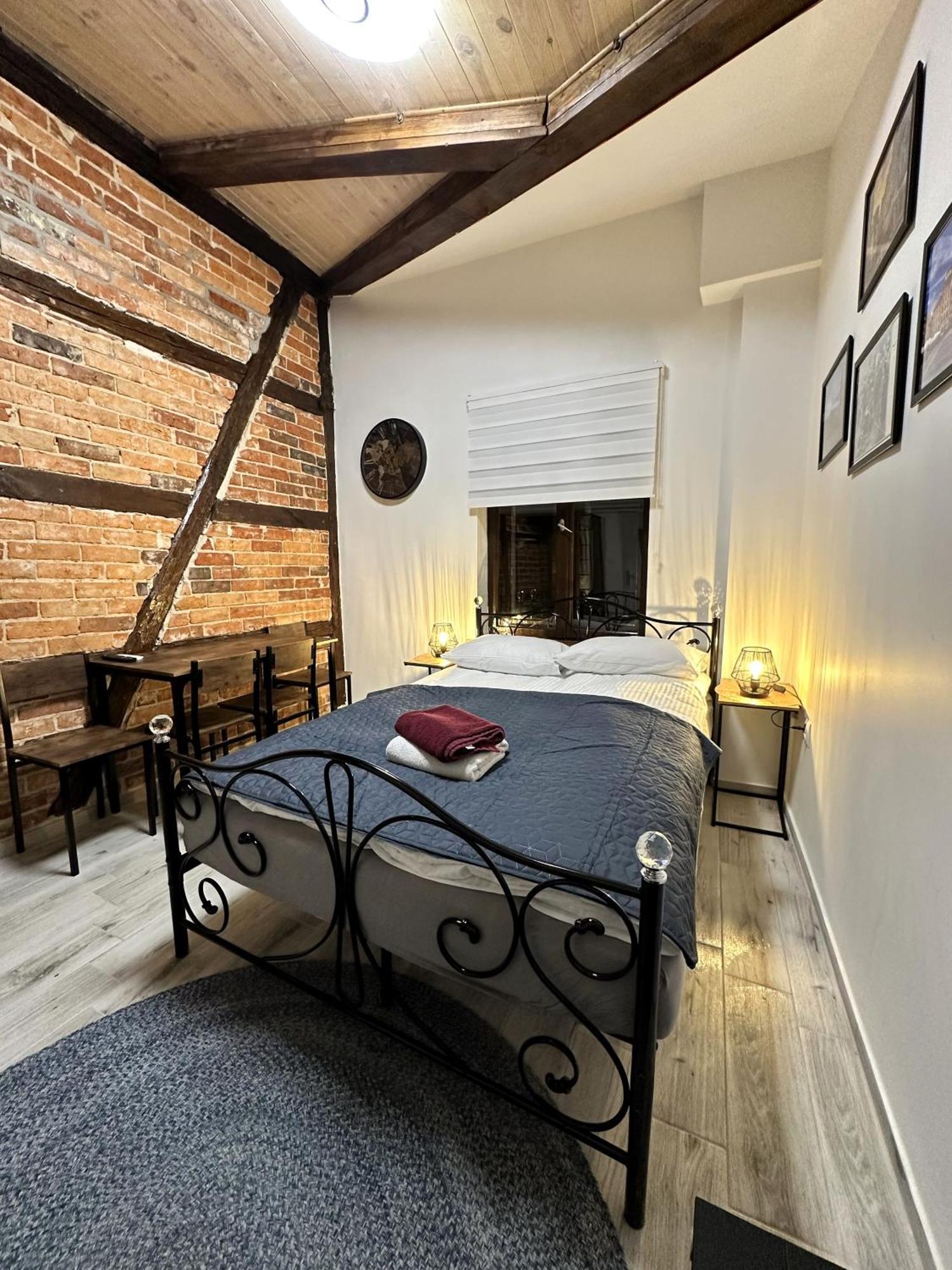 Apartamenty Piernikowy Kacik - Rynek Nowomiejski Z Klimatyzacja Torun Exterior photo