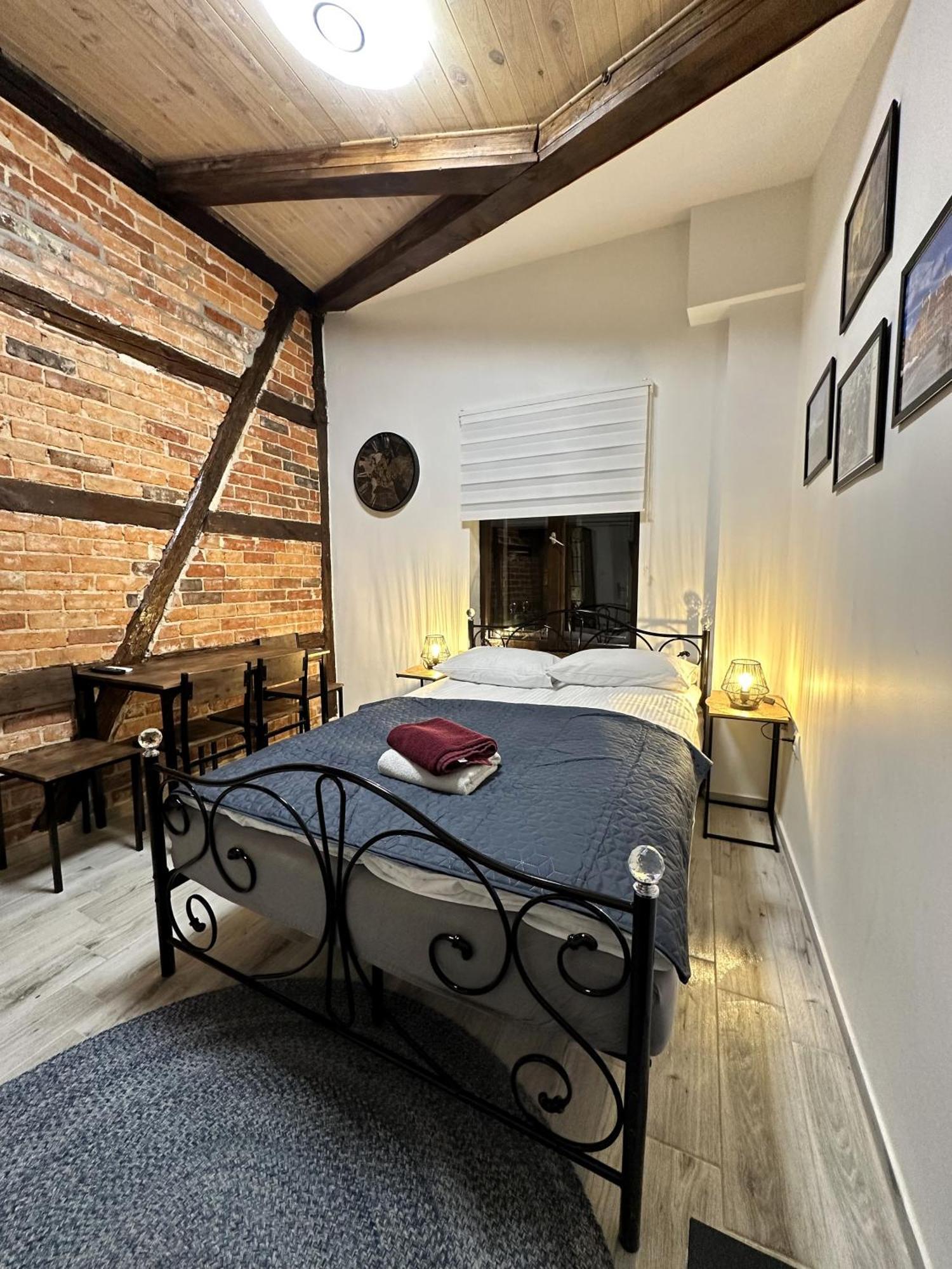 Apartamenty Piernikowy Kacik - Rynek Nowomiejski Z Klimatyzacja Torun Exterior photo