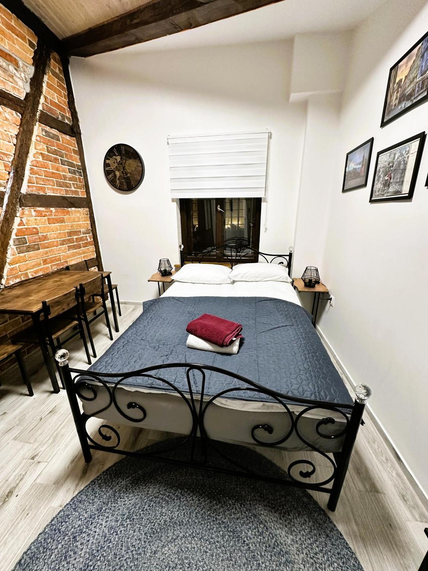 Apartamenty Piernikowy Kacik - Rynek Nowomiejski Z Klimatyzacja Torun Exterior photo