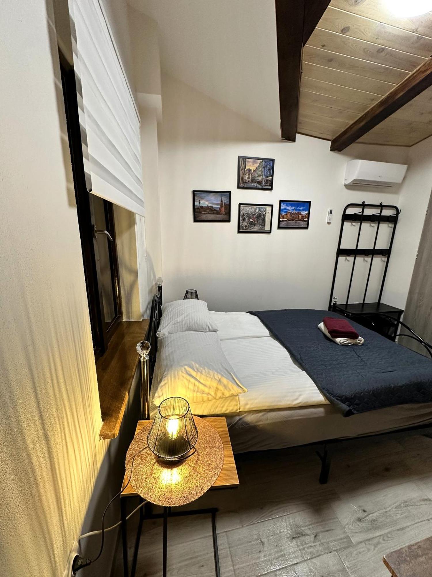 Apartamenty Piernikowy Kacik - Rynek Nowomiejski Z Klimatyzacja Torun Exterior photo