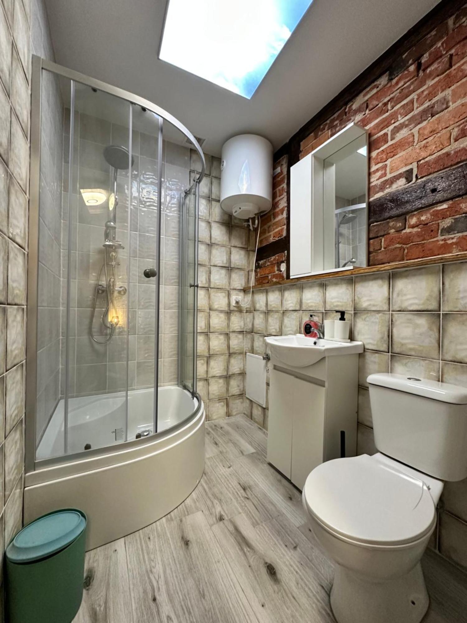 Apartamenty Piernikowy Kacik - Rynek Nowomiejski Z Klimatyzacja Torun Exterior photo